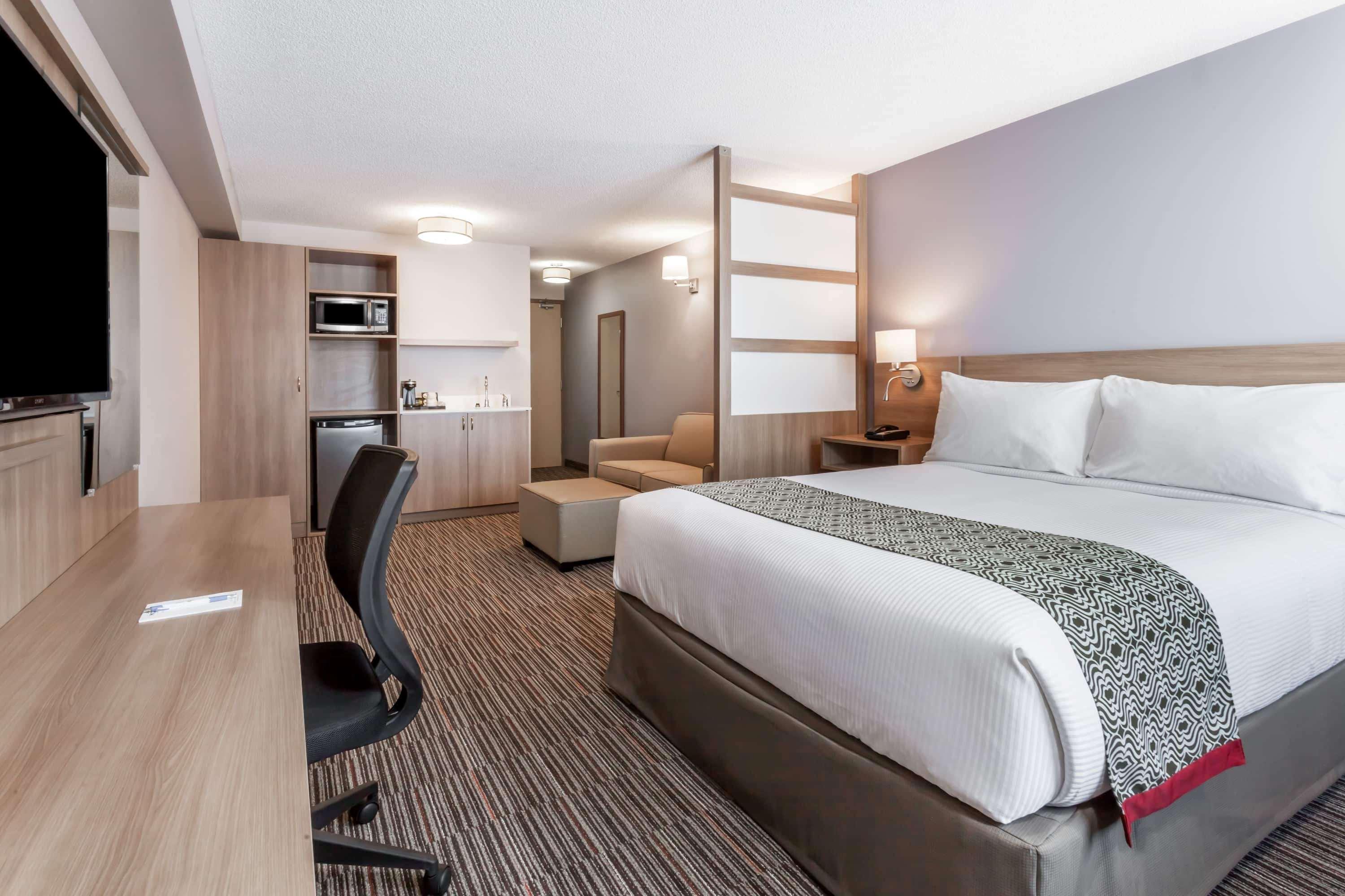 Microtel Casselman Exterior photo