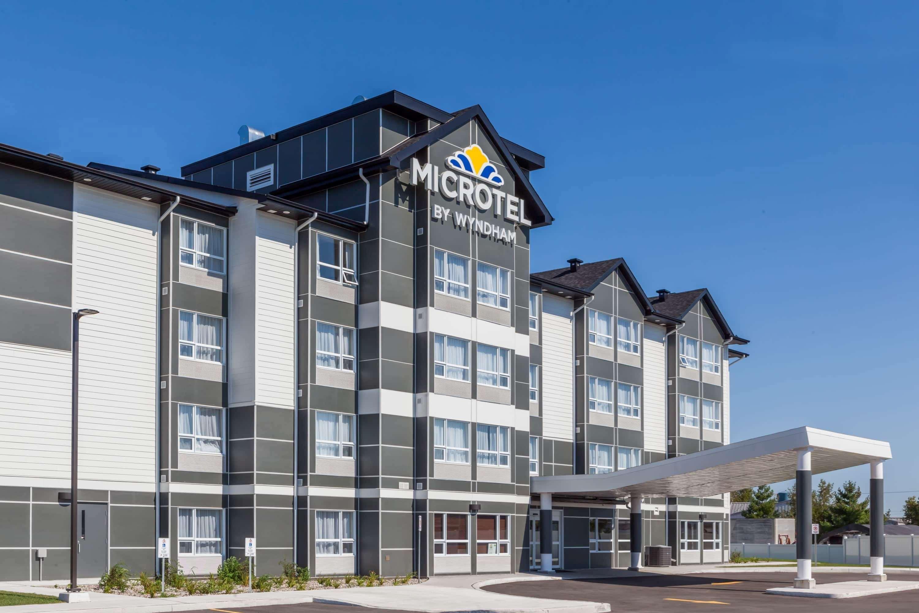 Microtel Casselman Exterior photo