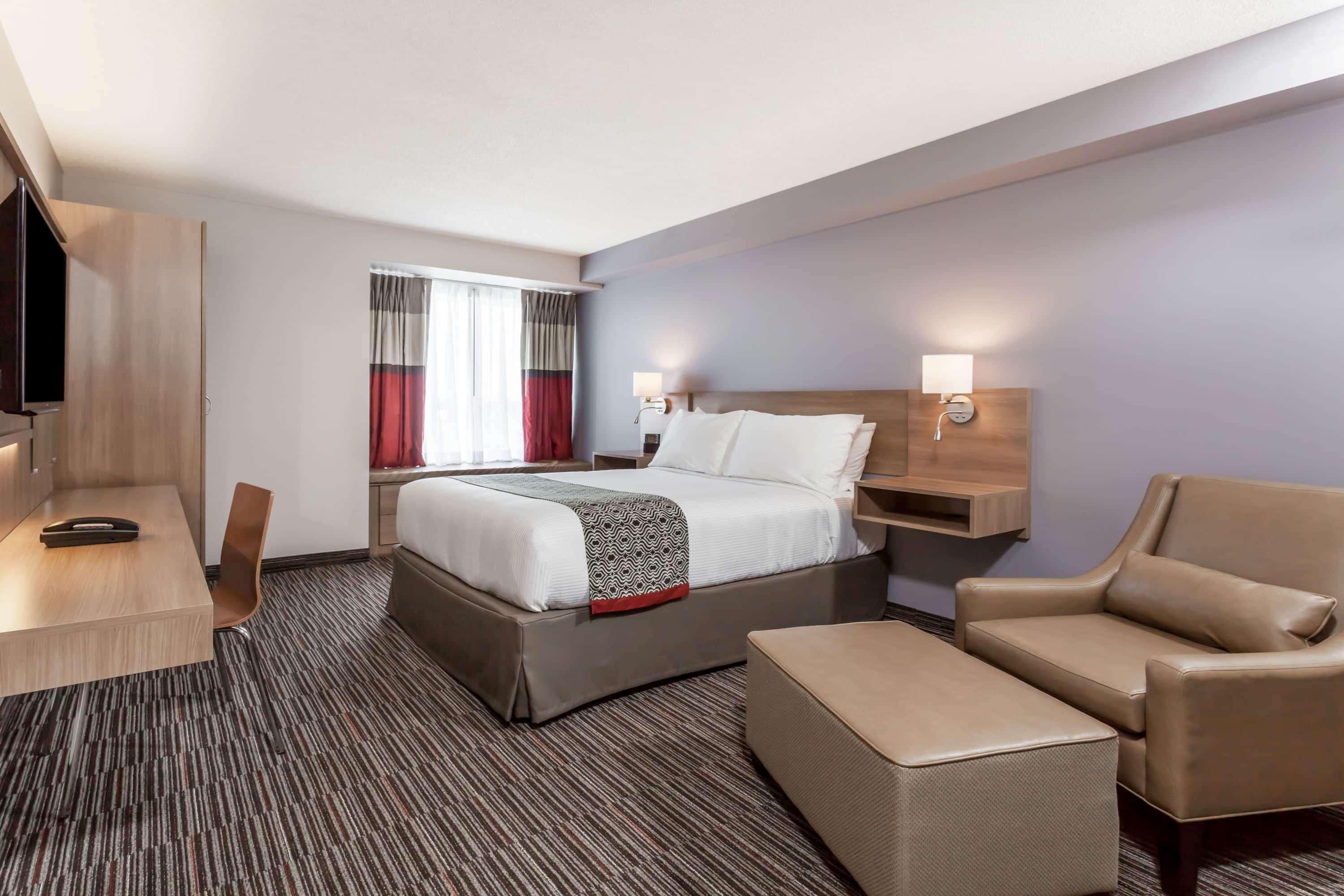 Microtel Casselman Exterior photo