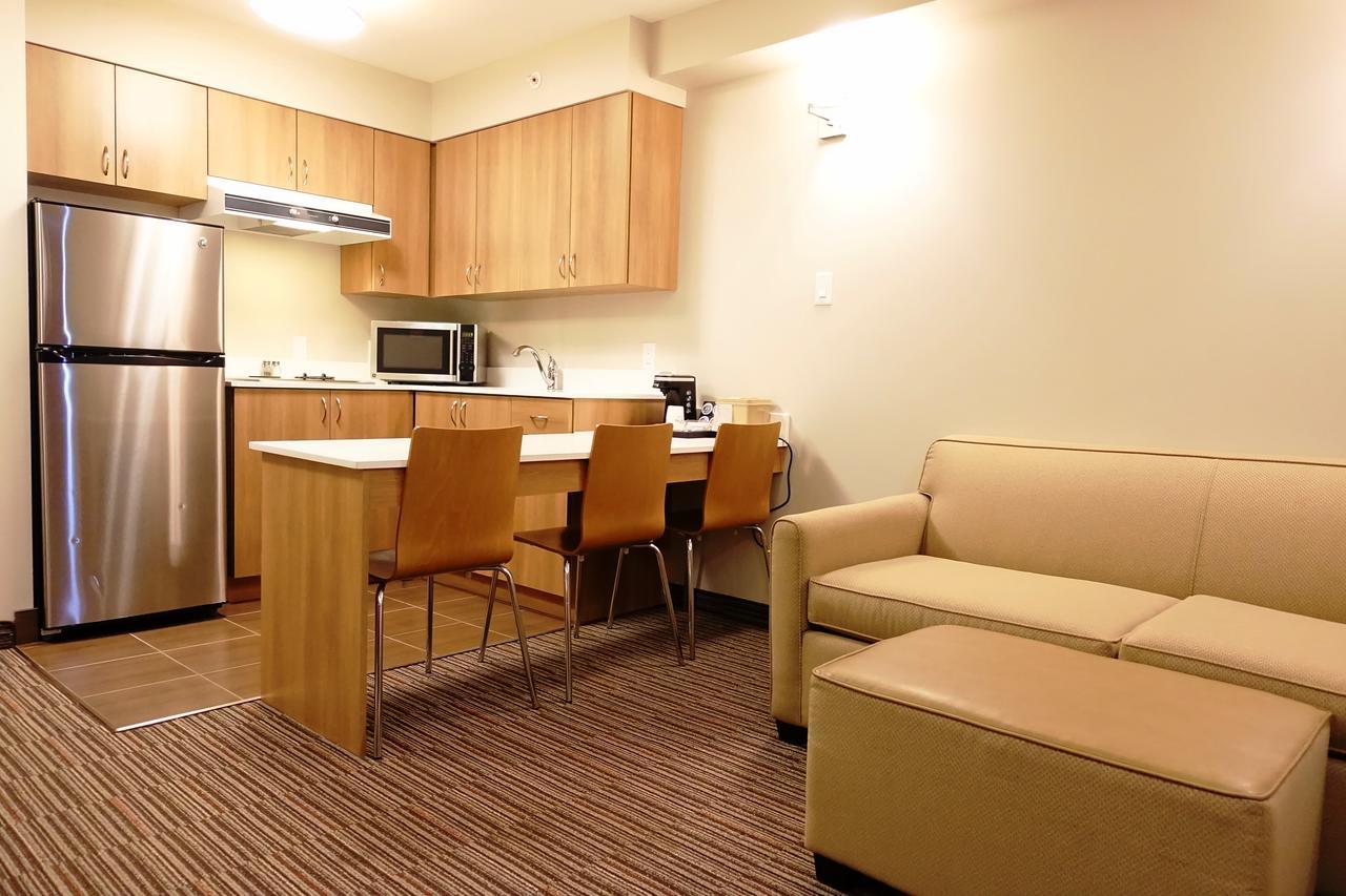 Microtel Casselman Exterior photo