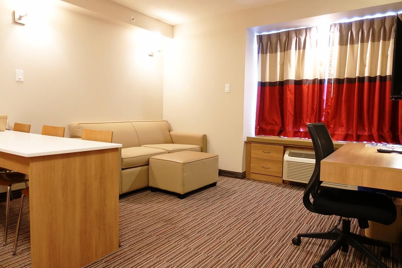 Microtel Casselman Exterior photo
