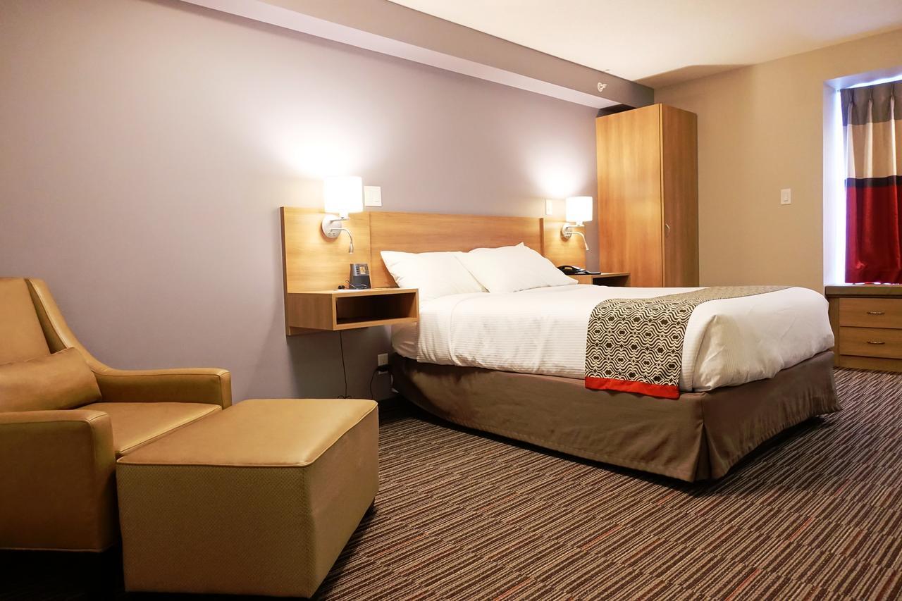 Microtel Casselman Exterior photo