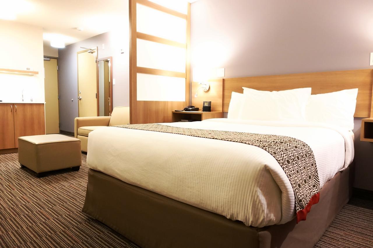 Microtel Casselman Exterior photo